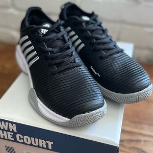 WORN ONCE! KSwiss Hypercourt Supreme Womens Black/White Tennis Court Shoes